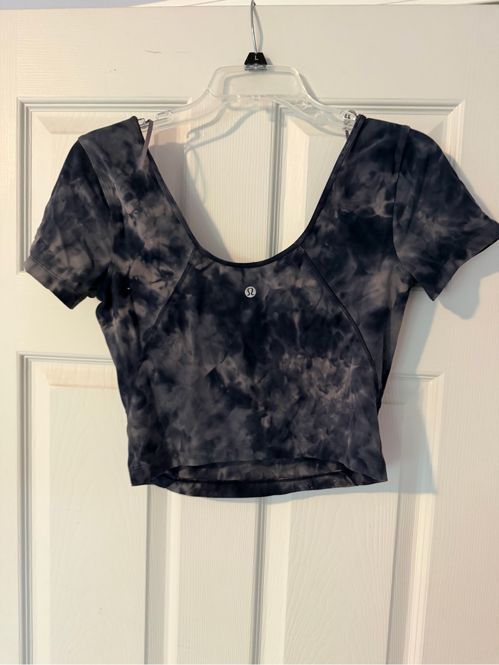 lululemon athletica Black & Gray Tie-Dye Short Sleeve Crop Top